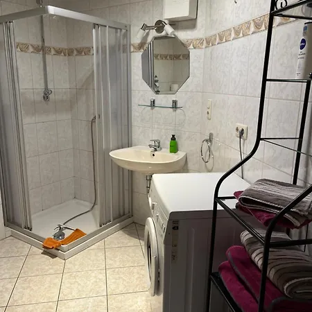 Gaestehaus Lara