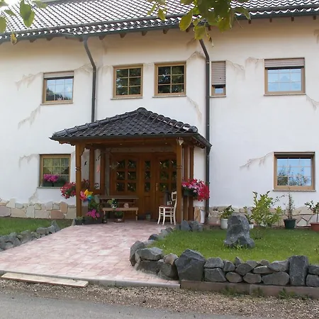 Guest house Gaestehaus Lara 3*